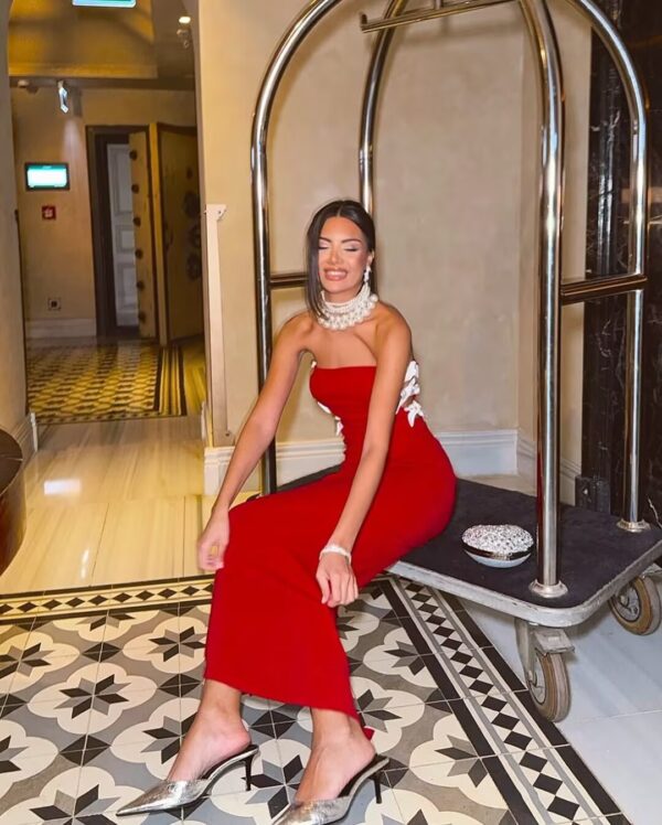 Off-shoulder Collar Caroline Dress